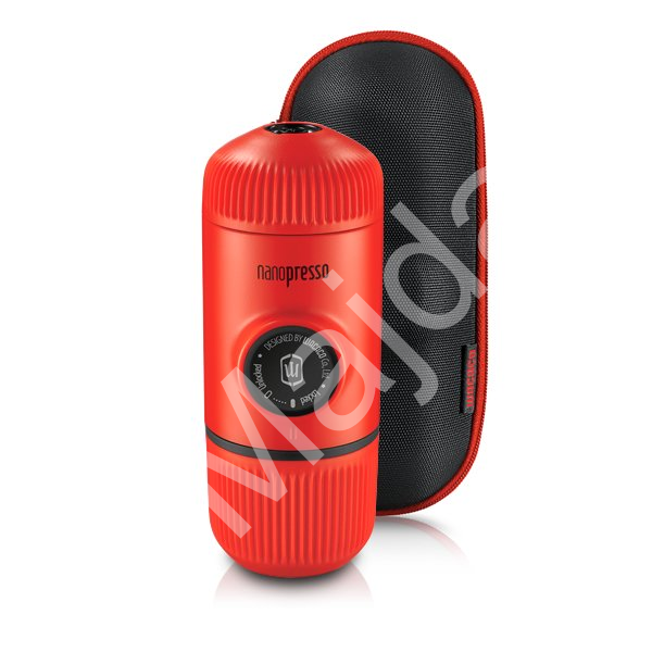 Nanopresso Lava Red + pevný obal cestovní kávovar (1)