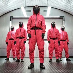 FunCo Kostým Squid game - Hra na oliheň Dozorce s maskou a rukavicemi L