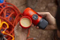 Nanopresso Lava Red + pevný obal cestovní kávovar (5)