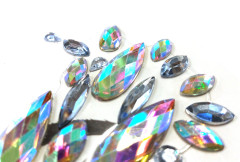 FunCo Samolepící maska na oči Kamínky křišťál