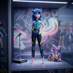 Toybit Zpívající figurka Demon Hunters K-pop Zoey 30cm